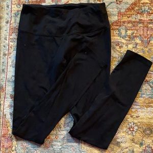 Women’s athletic leggings